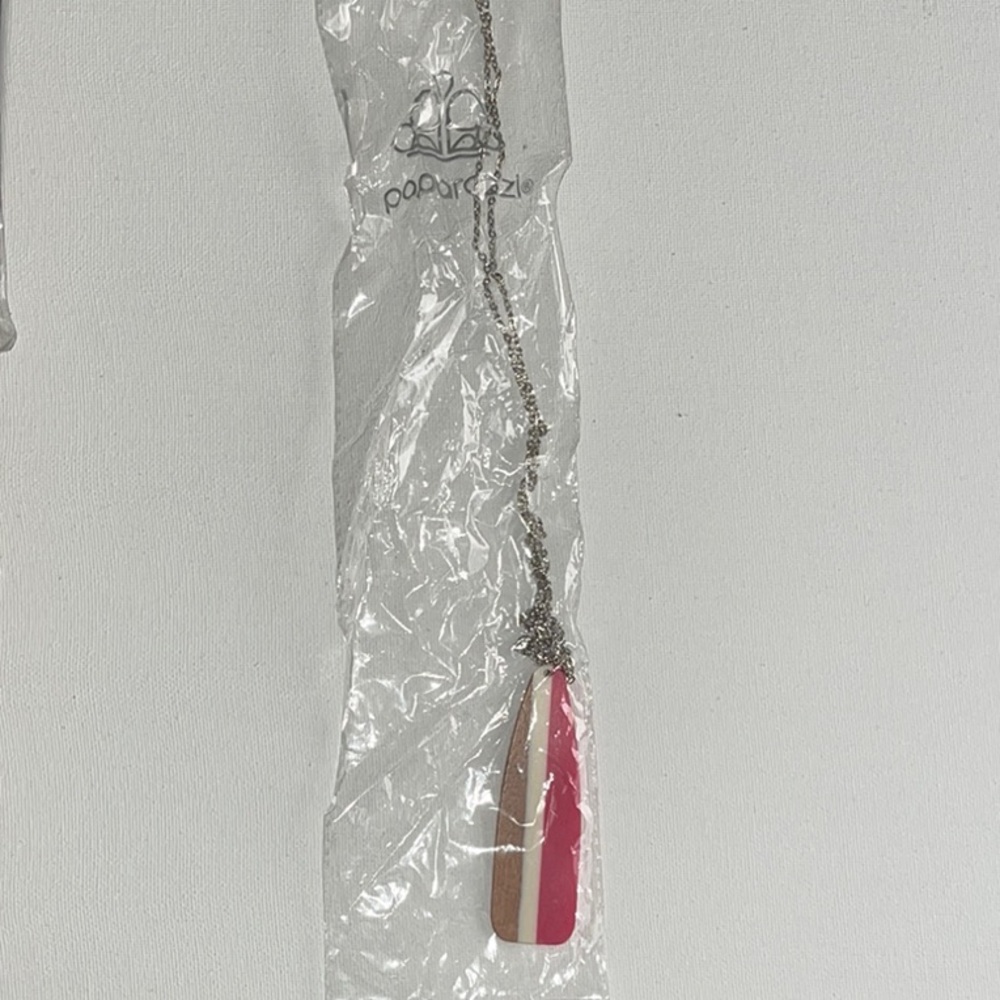 Paparazzi Silver Necklace with Pink Accent